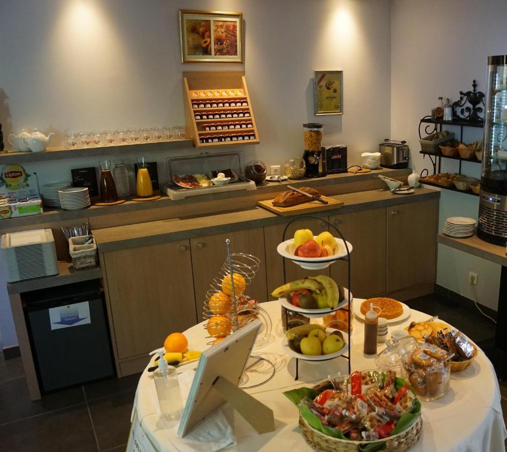 Logis Hotel Aux Berges De L'Aveyron Onet-le-Chateau 외부 사진