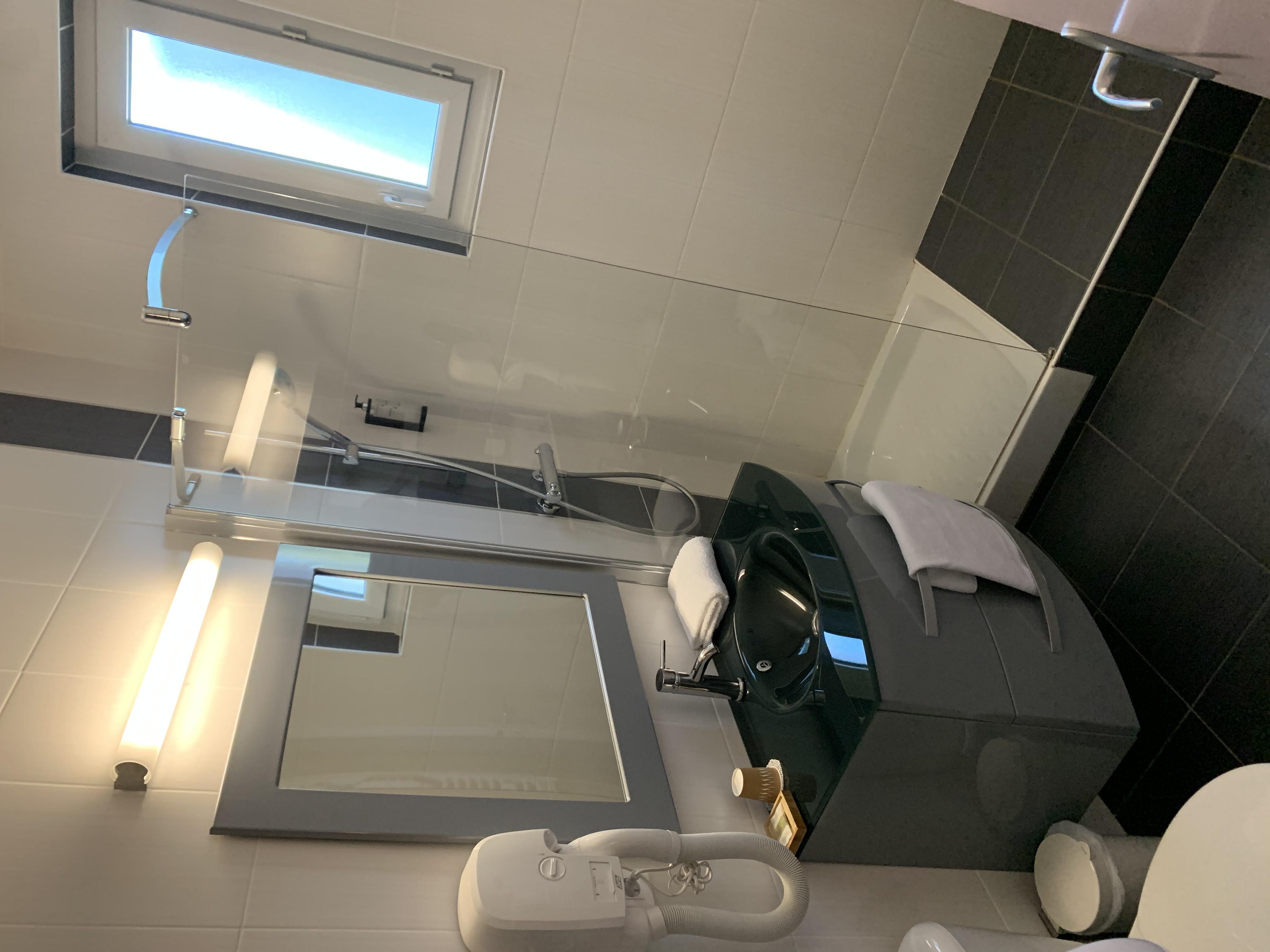 Logis Hotel Aux Berges De L'Aveyron Onet-le-Chateau 외부 사진
