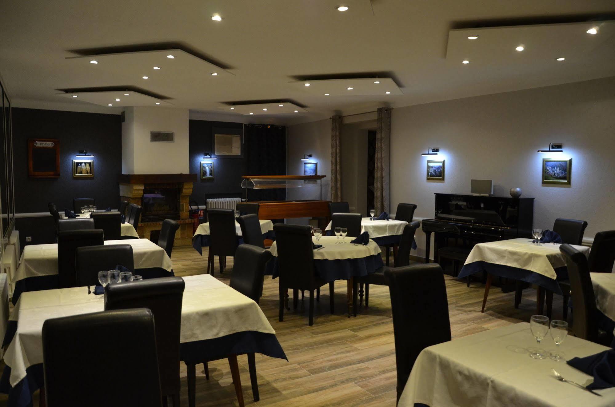 Logis Hotel Aux Berges De L'Aveyron Onet-le-Chateau 외부 사진